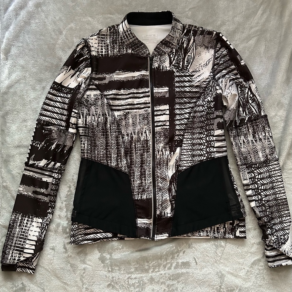 Layer 8 Performance Quick Dri Woman’s jacket Sz L Fitted